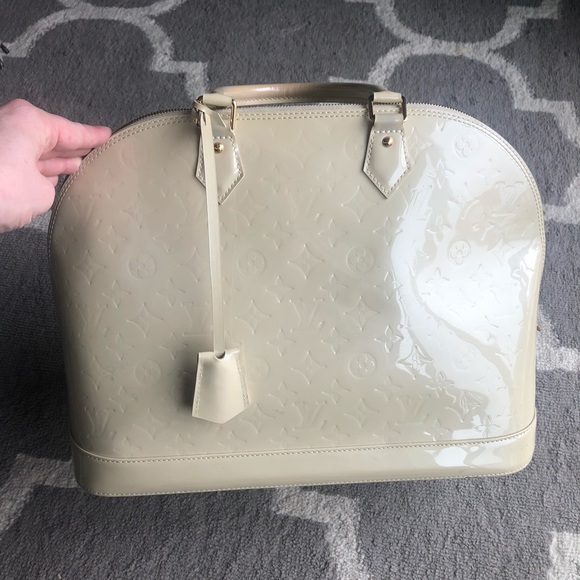 Louis Vuitton Vernis Alma - Picture 6 of 7